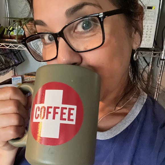 Meet your Posher, Irene - Picture 3 of 10